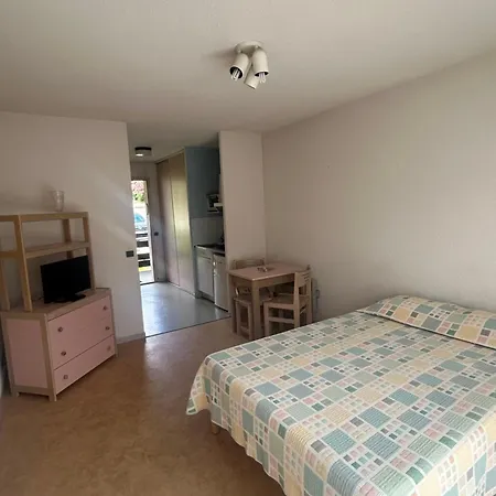 Apartment Ensoleille Avec Piscine Cazaubon