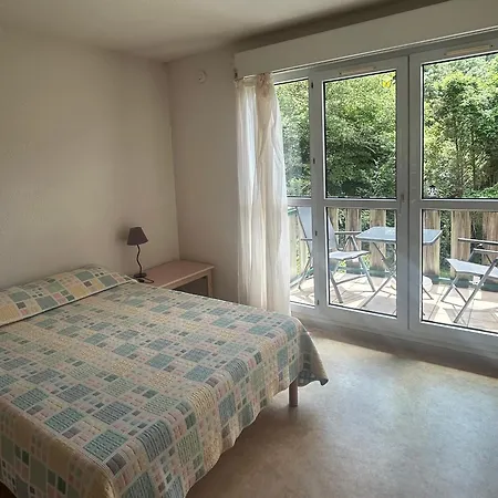 Ensoleille Avec Piscine Apartment *